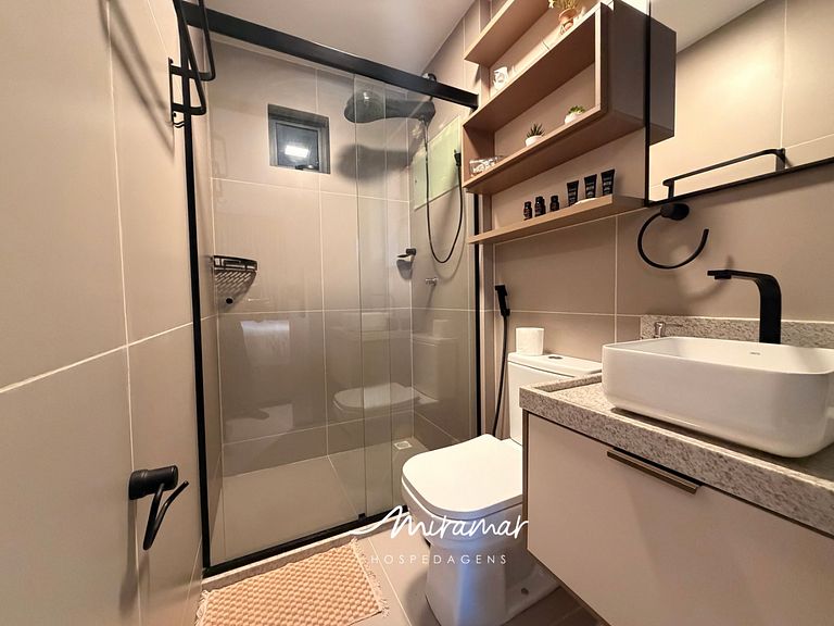 Flat com terraço privativo para 4/pessoa - MH
