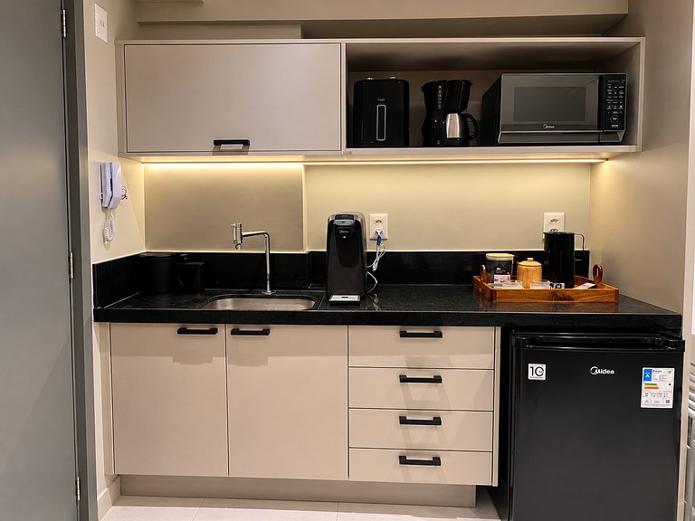 Flat Novo p/ 4 pessoas no Jardim Oceania - MH