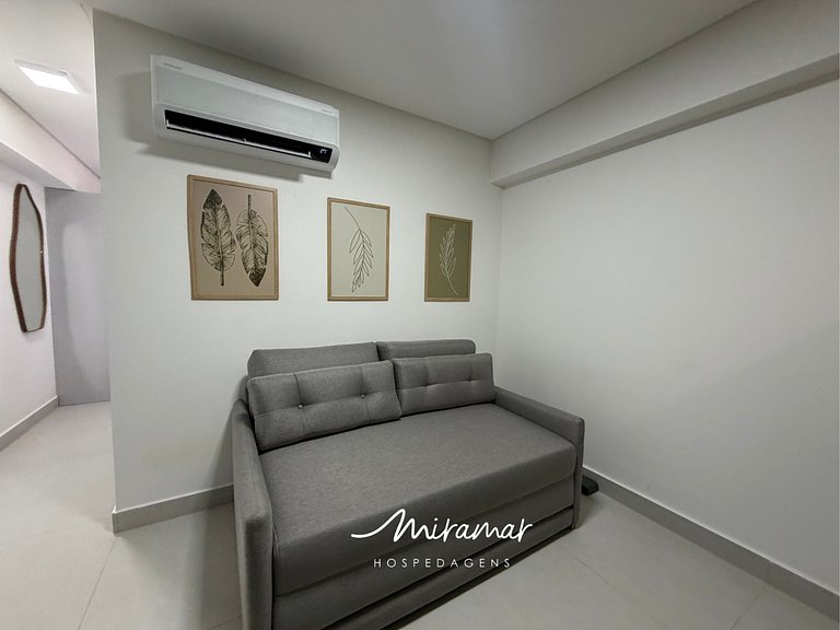 Flat com Varanda Frente Mar  - MH