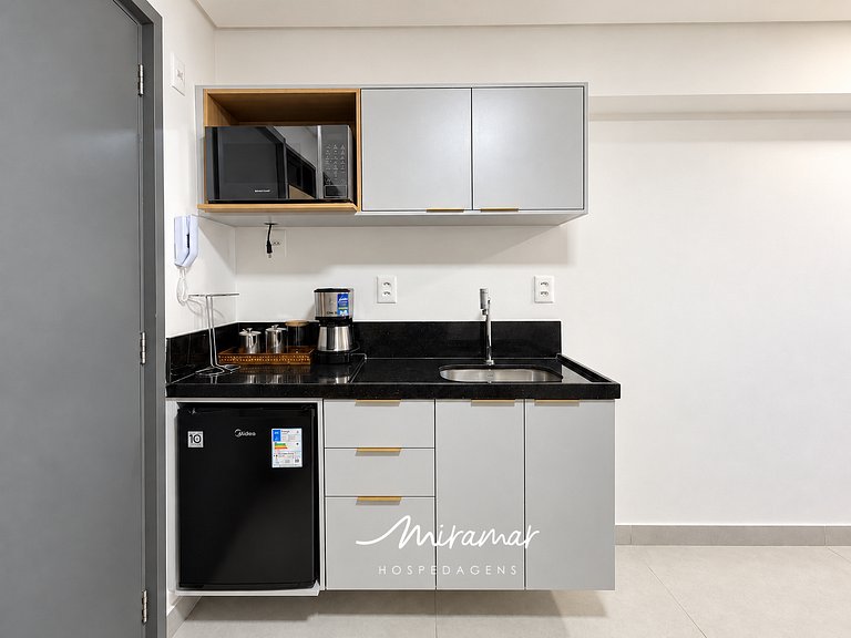 Flat com Varanda Frente Mar  - MH