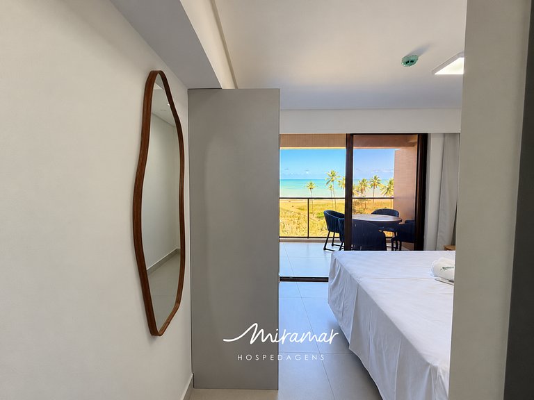 Flat com Varanda Frente Mar  - MH
